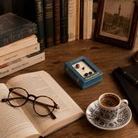 Between The Pages - Sayfalar Arasında Soya Mum